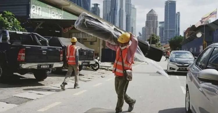 মালয়েশিয়ার উন্নয়নে বাংলাদেশি শ্রম, তবুও কর্মী নিয়োগে বারবার বাধা