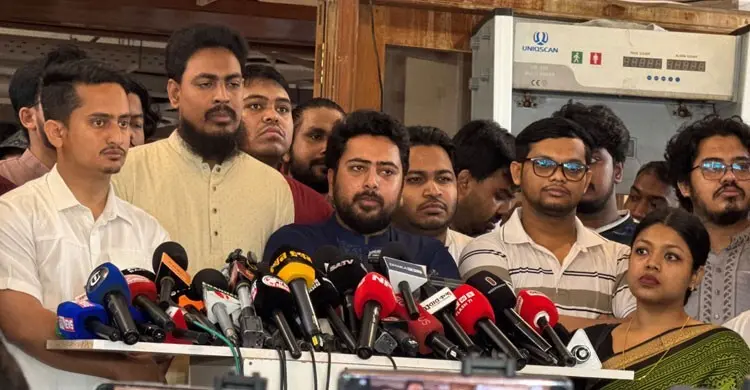 জুলাই স্মৃতি জাদুঘর যেন দলীয় ইতিহাস চর্চার জায়গা না হয়: নাহিদ ইসলাম